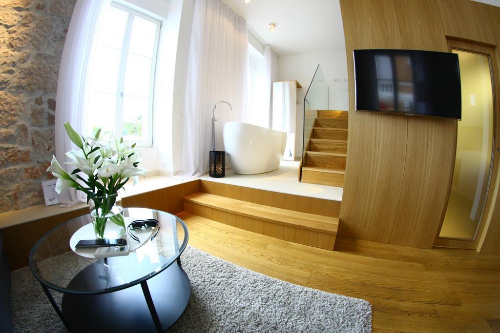 The Bridge Luxury Apartments Zara Esterno foto