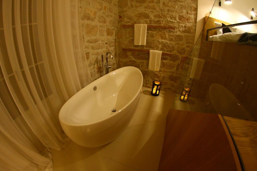 The Bridge Luxury Apartments Zara Esterno foto