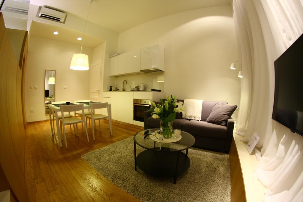 The Bridge Luxury Apartments Zara Esterno foto