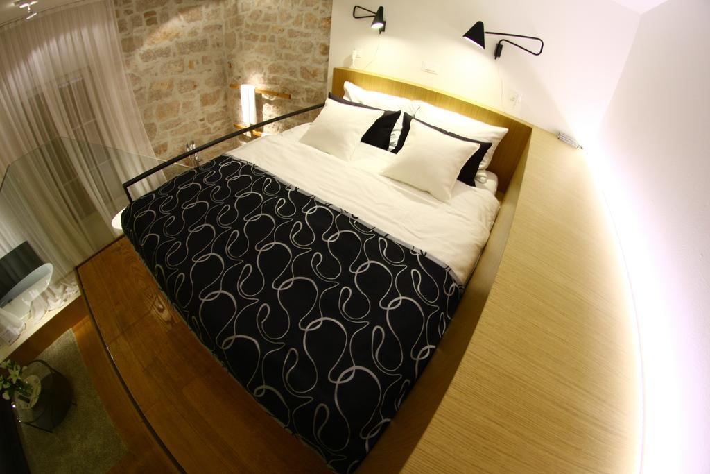 The Bridge Luxury Apartments Zara Esterno foto