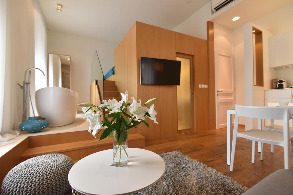 The Bridge Luxury Apartments Zara Esterno foto
