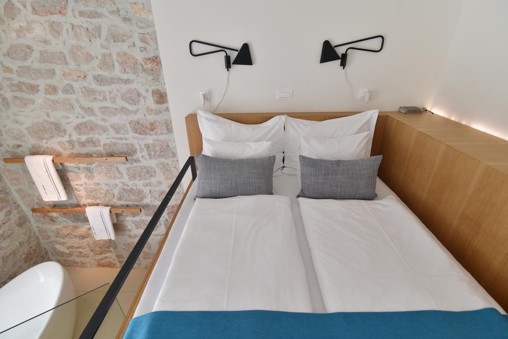 The Bridge Luxury Apartments Zara Esterno foto