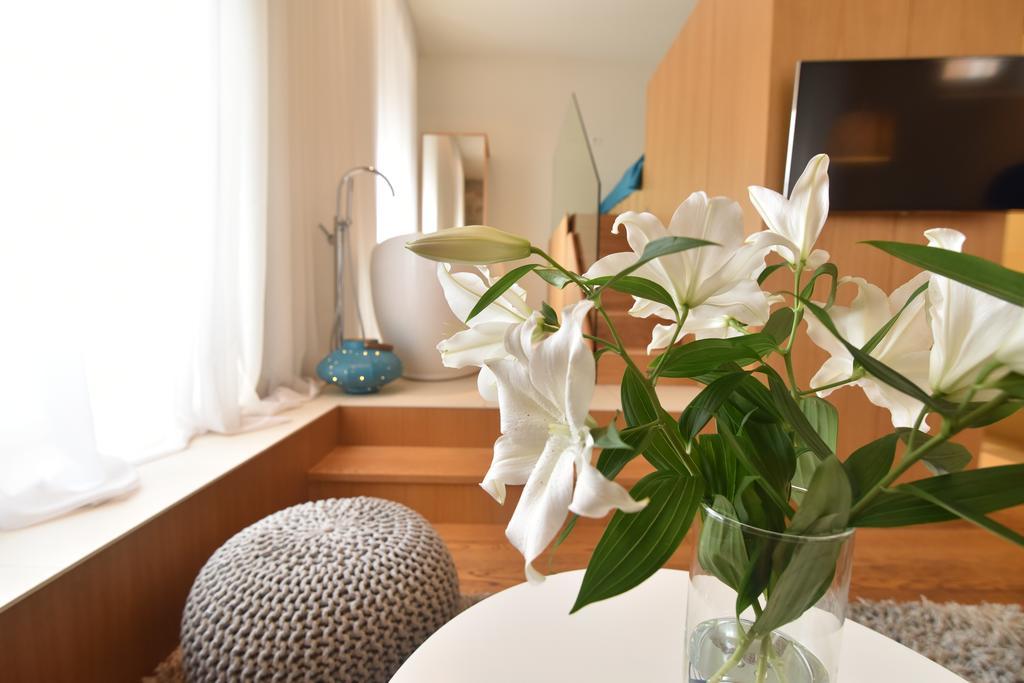 The Bridge Luxury Apartments Zara Esterno foto