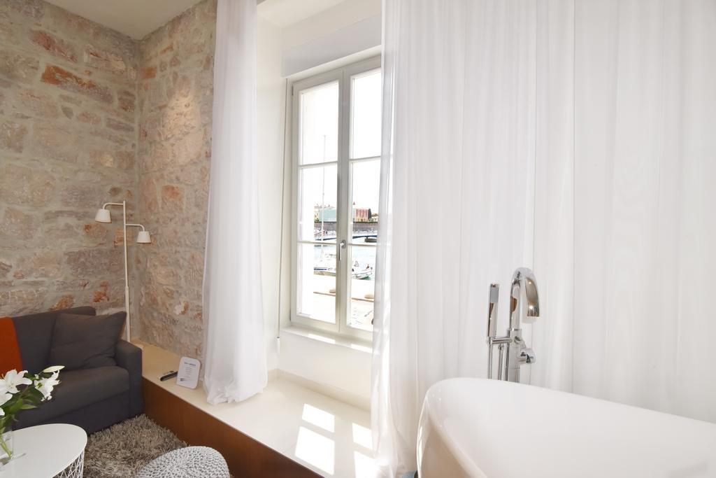 The Bridge Luxury Apartments Zara Esterno foto